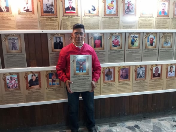 FISICOCULTURISMO “Desde que empecé a levantar pesas, nunca imaginé que estaría aquí, siendo reconocido en el Salón de la Fama del Deporte de Monclova a través del club Astros.