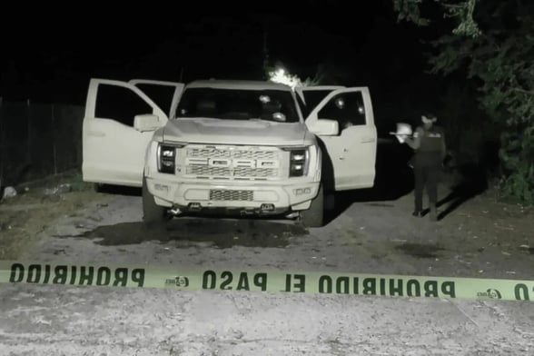 SEGURIDAD Un enfrentamiento entre grupos rivales en Tepuche, Culiacán, dejó dos muertos, dos heridos y una camioneta calcinada tras una intensa balacera con artefactos