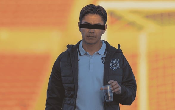 EXFUTBOLISTA Tras cinco años de proceso judicial, Dieter Villalpando, exjugador de Chivas, fue absuelto de los cargos por presunto abuso sexual durante una audiencia