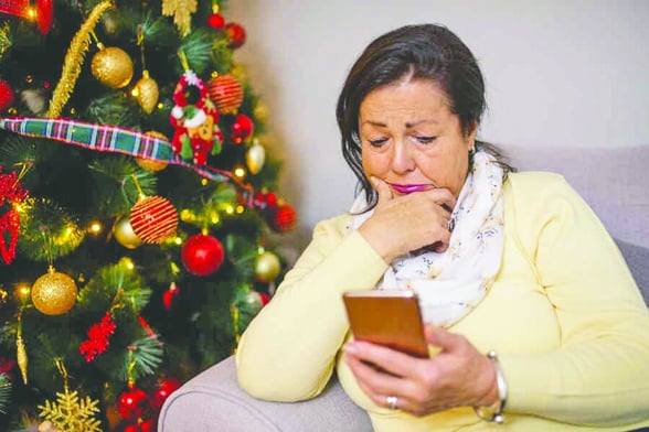 NAVIDAD Especialistas advierten que el invierno y el cierre de año pueden agravar padecimientos como la depresión estacional, especialmente entre hombres adultos,