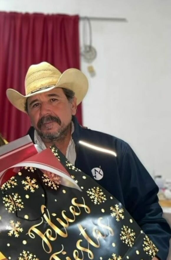 ENTREVISTA    'Empezar de nuevo, porque rendirme nunca fue una opción'  Eduardo Zapata ha pasado más de dos décadas trabajando entre cables, contactos y tableros