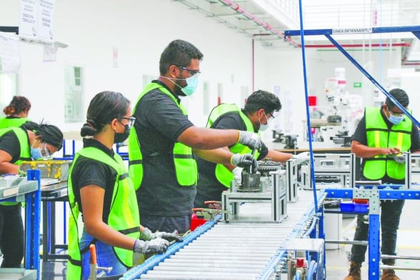 ECONOMÍA La información del IMSS precisa que el 28.24%, que es la mayoría de los trabajadores formales de la entidad, se ubican en el rango de dos a tres salarios