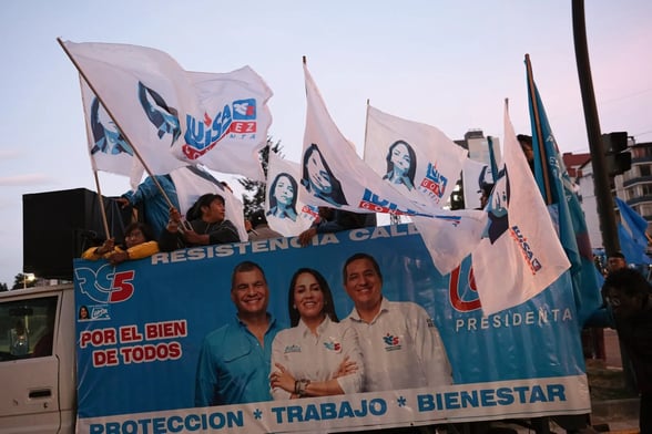 POLÍTICA La Fiscalía de Ecuador allanó viviendas de dos excandidatos presidenciales de izquierda por una investigación sobre presunto lavado de dinero de campañas