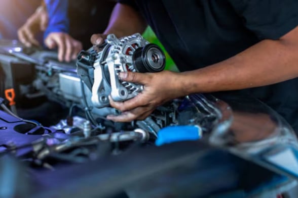 ARANCELES Y T-MEC La revisión del T-MEC y la posible eliminación de aranceles serán clave para el desempeño de la industria automotriz mexicana en 2026, destacó la AMIA.