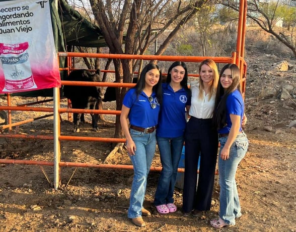 EDUCACIÓN Con el lema 'Aprender haciendo', estudiantes de Ingeniería en Gestión Empresarial realizan práctica de campo en ranchos, fortaleciendo su formación integral