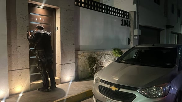SEGURIDAD Meses de denuncias llegaron a su límite.  Luego de una larga espera y múltiples llamados de auxilio por parte de habitantes de la colonia, elementos