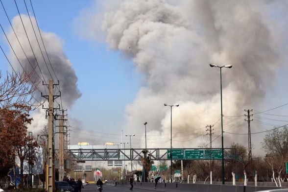 IRÁN El Ejército de Israel anunció el inicio de una nueva fase de su ofensiva militar contra Irán, con ataques dirigidos a sitios estratégicos del programa
