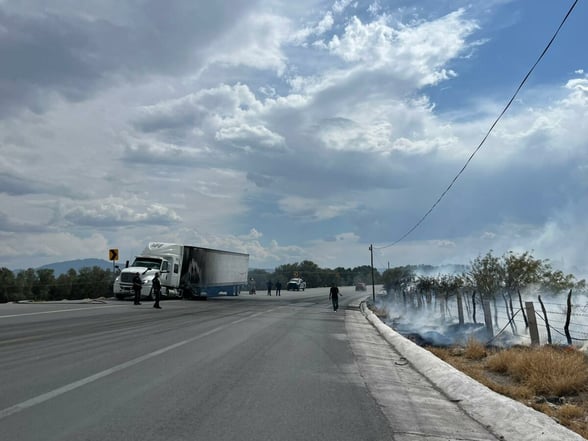 SEGURIDAD Cuerpos de Protección Civil y Bomberos acudieron al sitio en aproximadamente 5 minutos.  El director de Seguridad Pública, Ricardo Estrada Pecina,