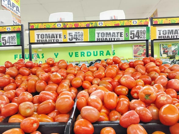ECONOMÍA El aumento de combustibles y alimentos básicos en México preocupa a consumidores, debido a tensiones globales que presionan mercados energéticos