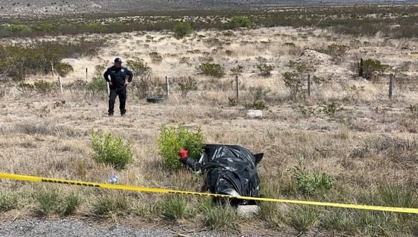 SEGURIDAD  Hallazgo tras reporte ciudadano.  El cuerpo de un hombre en situación de calle fue localizado sin vida a un costado de la carretera libre