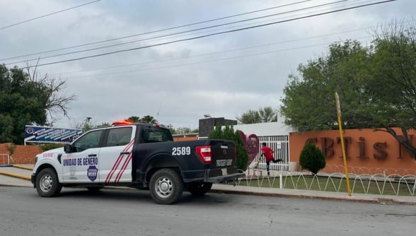 AMENAZA  Piedras Negras, Coahuila.– Autoridades de seguridad y personal educativo atendieron un reporte de presunta amenaza de tiroteo en el CBTis 34,
