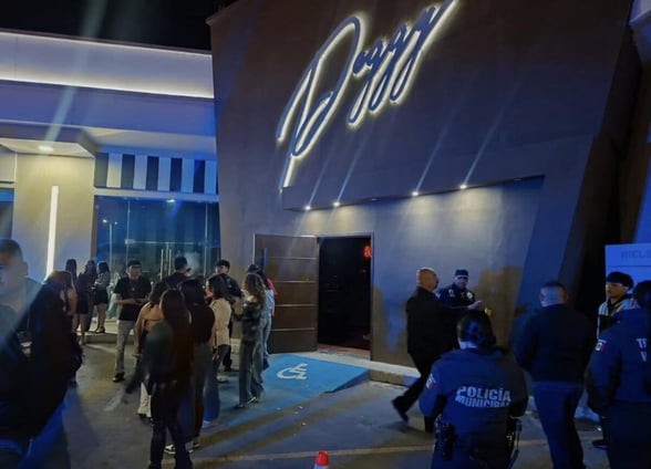   OTRO NEGOCIO BAJA CORTINAS EN PIEDRAS NEGRAS Luego de varios años de operación en Piedras Negras, el centro nocturno Peggy confirmó que dejará de funcionar de manera definitiva al concluir este