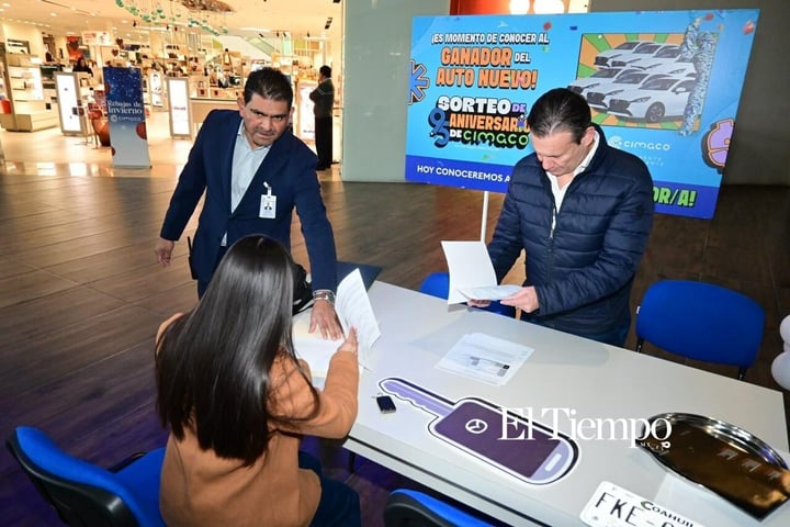 Galería fotográfica: CIMACO realizó la entrega de un Mazda 2 a la ganadora del sorteo conmemorativo