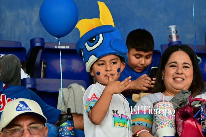 Galería fotográfica: Afición protagonista en inauguración de la LMB en Monclova