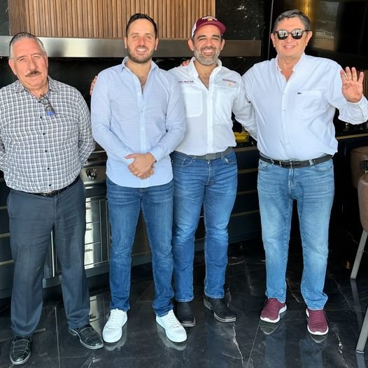 Se reúne delegado del Bienestar con alcaldes electos