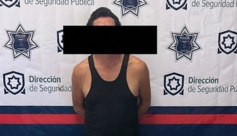 Detienen a hombre por golpear con un tubo a su mamá y hermana en Torreón