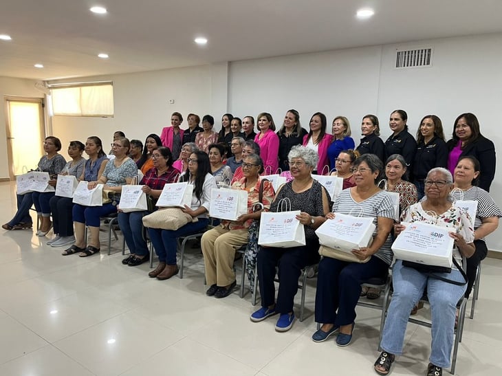 DIF Monclova y Club Rotario entregan prótesis de mama