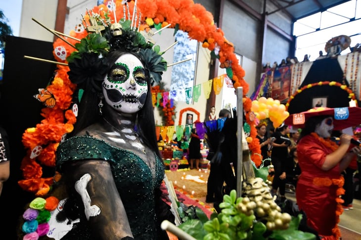 PRI Monclova revive tradición de Día de Muertos en concurso de altares