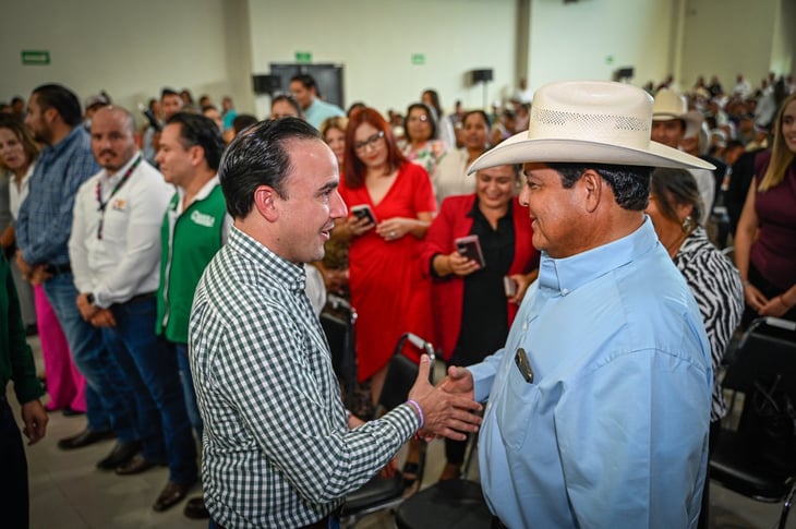 Beto Villarreal agradece apoyo estatal a familias de Cuatro Ciénegas