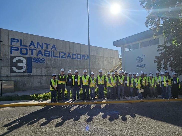 Alumnos de la UTNC realizan visita a la planta potabilizadora de Piedras Negras 