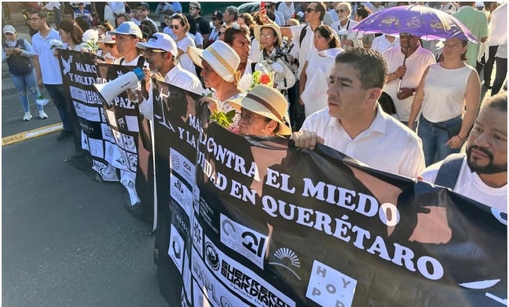 Realizan marcha silenciosa en calles de Querétaro por masacre en bar