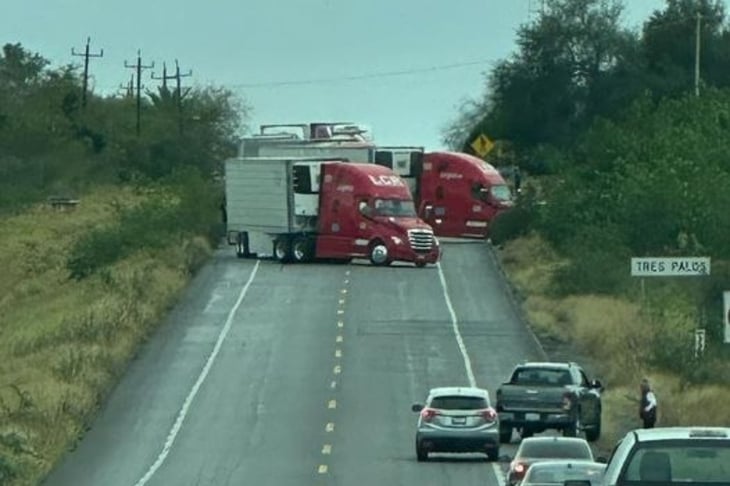 Civiles armados y elementos de la Guardia Estatal se enfrentan en carretera de Tamaulipas