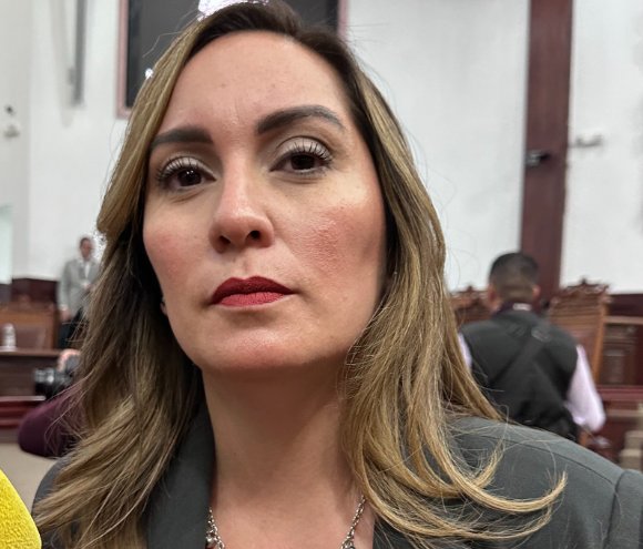 Magaly Hernández exige reforzar operativos mochila tras hallazgo de drogas en secundaria