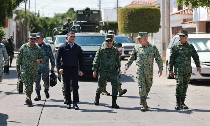 Omar García Harfuch está en Sinaloa; se reunirá con Rocha Moya para revisar estrategia de Seguridad