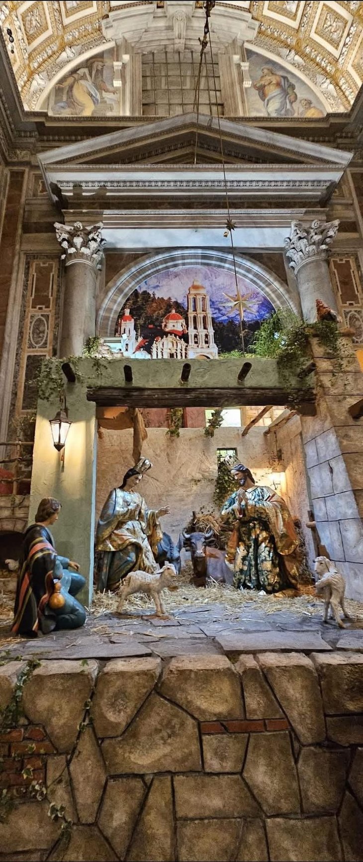 En la Basílica de San Pedro inauguran el nacimiento mexicano en el que aparece la Catedral de Saltillo