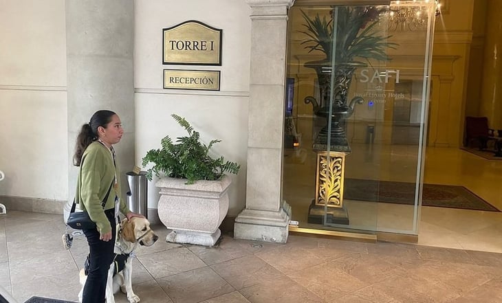 Niegan acceso a mujer con discapacidad y a su perro guía en hotel de Nuevo León