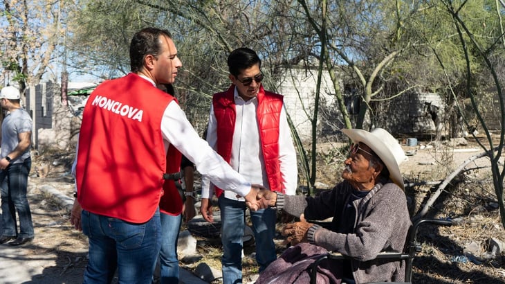 PRI Monclova cierra 2024 con entrega de cobertores y juguetes a familias vulnerables