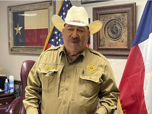 Sheriff de Texas a migrantes: 'no crucen el nuevo presidente viene con todo'