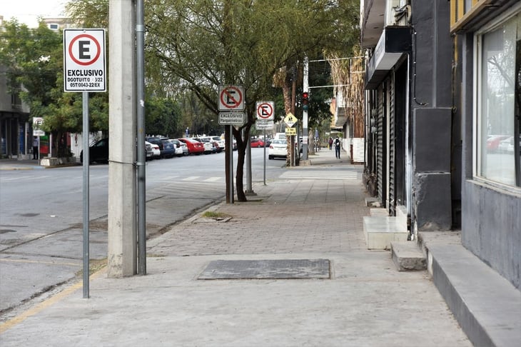 Solicitan a la ciudadanía a mantener las banquetas despejadas para el libre tránsito