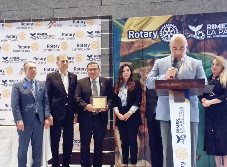 César Fruto, Mejor Presidente del Distrito 4110, reconocido en el Evento Rotary México