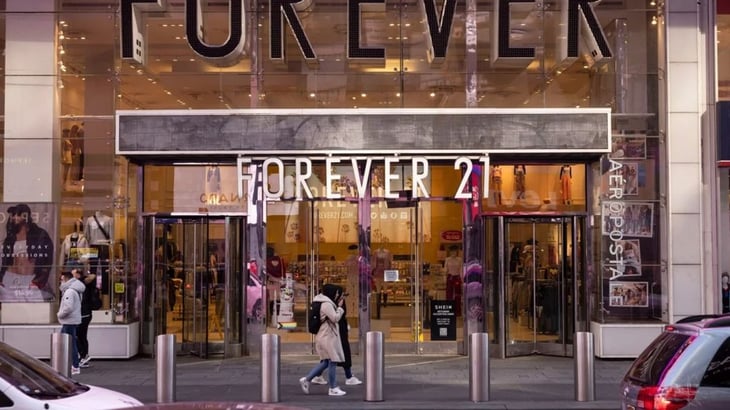 Forever 21 enfrenta quiebra tras presión de Shein y Temu