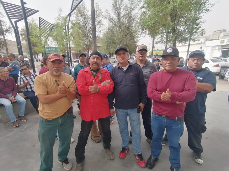 Ex trabajadores de AHMSA exigen reajuste bajo contrato colectivo