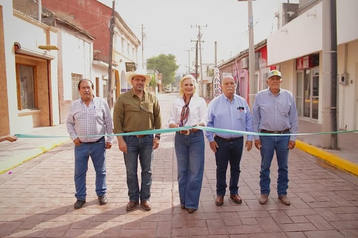 Inauguran pavimentación para fortalecer la imagen turística de Múzquiz
