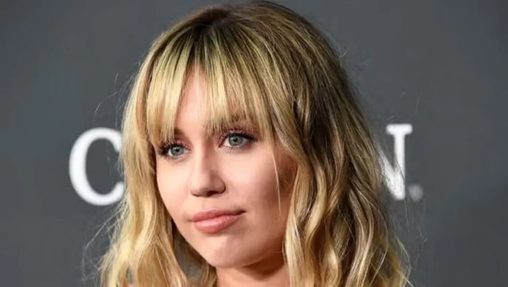 Así fue el sorpresivo show donde Miley Cyrus reveló su nuevo álbum