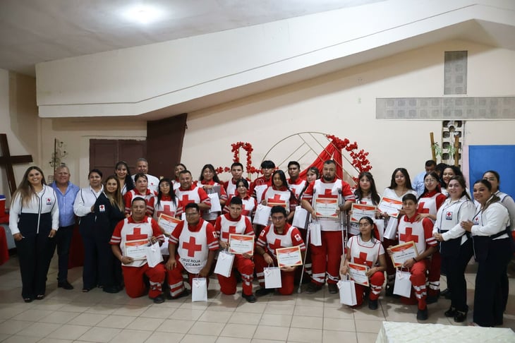 Cruz Roja Sabinas conmemora el Día del Socorrista con misa y reconocimientos a paramédicos destacados.