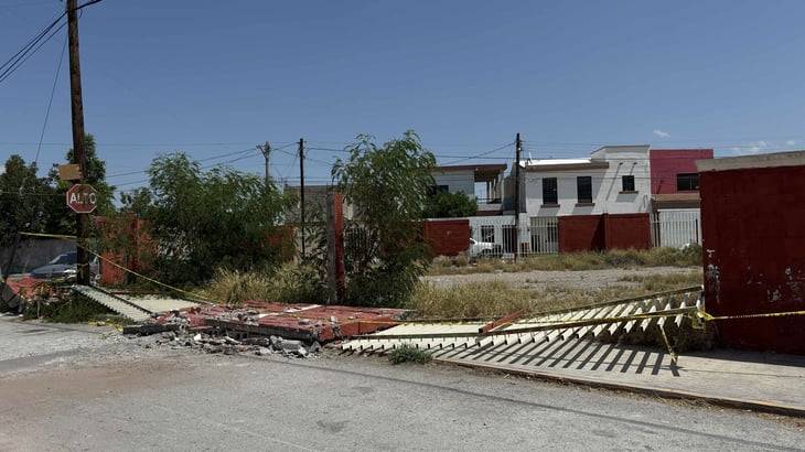 Barda de primaria Josefa Ortiz de Domínguez colapsa en la Industrial