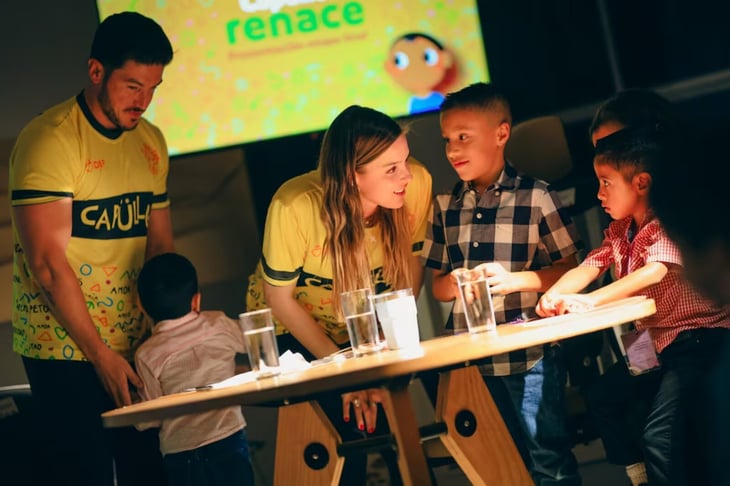 Samuel García y Mariana Rodríguez presentan etapa final de Capullos