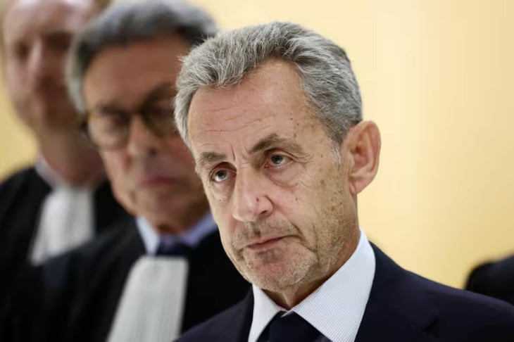 Ex presidente francés Nicolás Sarkozy irá a prisión por conspiración