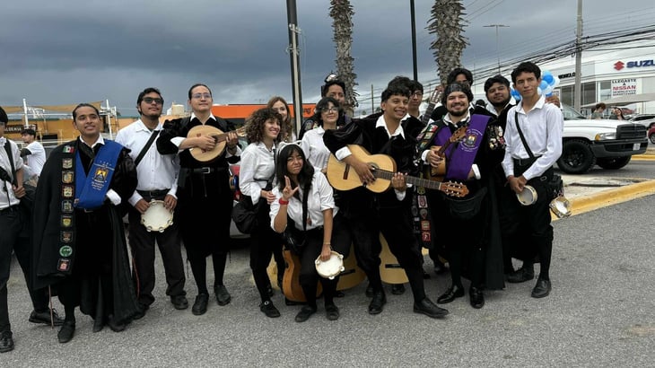 Sergio Aldape impulsa rescate de la música de tuna en Coahuila