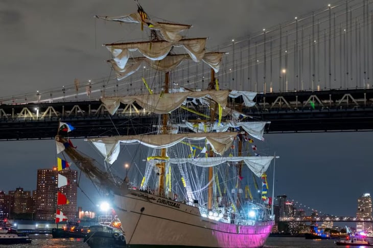 Buque Escuela Cuauhtémoc zarpa de Nueva York rumbo a México