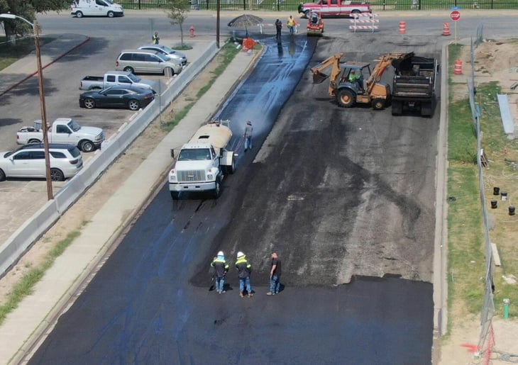 Avanzan obras de pavimentación en el sector Chula Vista del Condado de Maverick