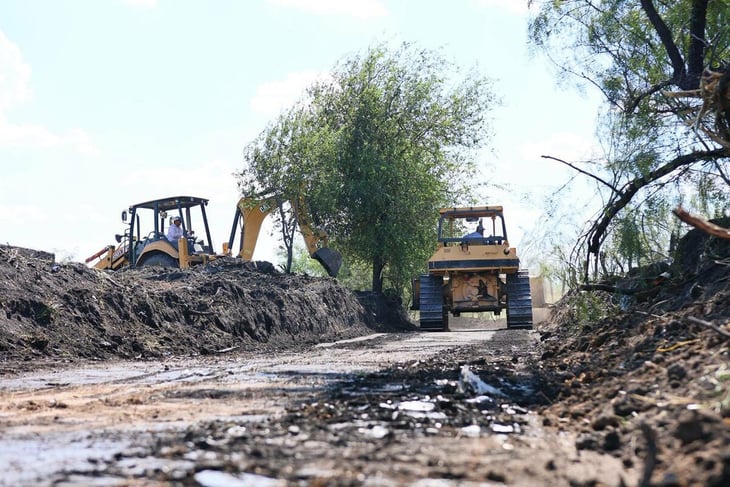 Gobierno Municipal de Sabinas avanza en obras de pavimentación, bacheo y desazolve