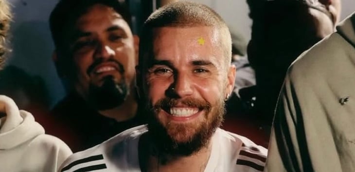 Justin Bieber sorprende al unirse a banda sinaloense en Los Ángeles