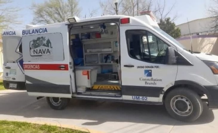 Mujer da a luz en ambulancia camino a Allende