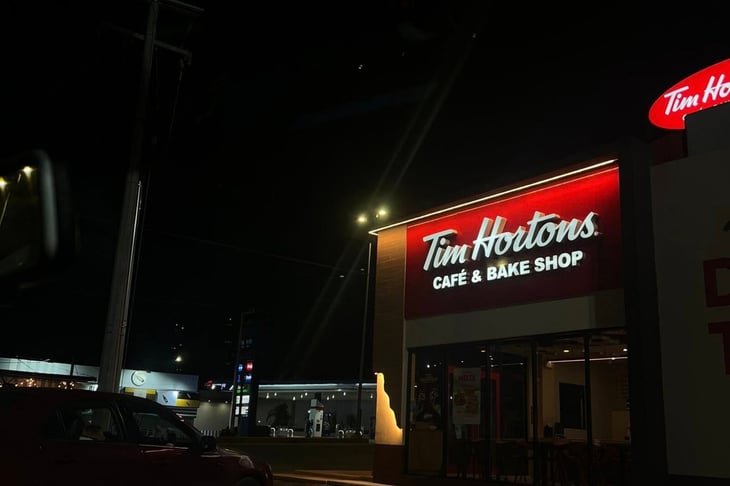 Consumidores locales de café optan por franquicias de moda