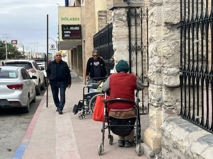 Monclovenses se preparan para el descenso de temperaturas